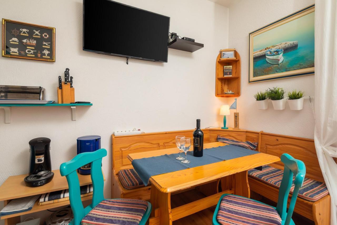 Vue - 3 Floor Private House By The Sea Split