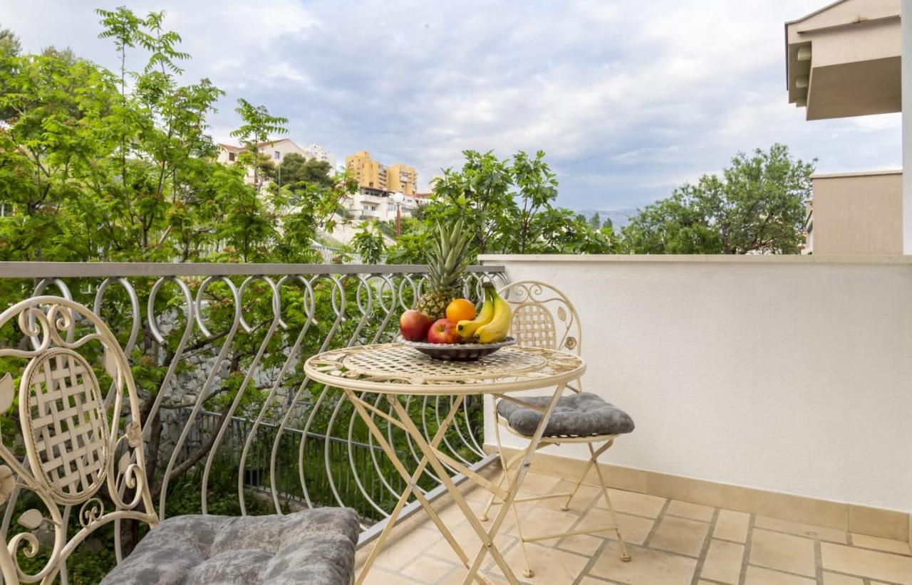Luxury Lionessa Split