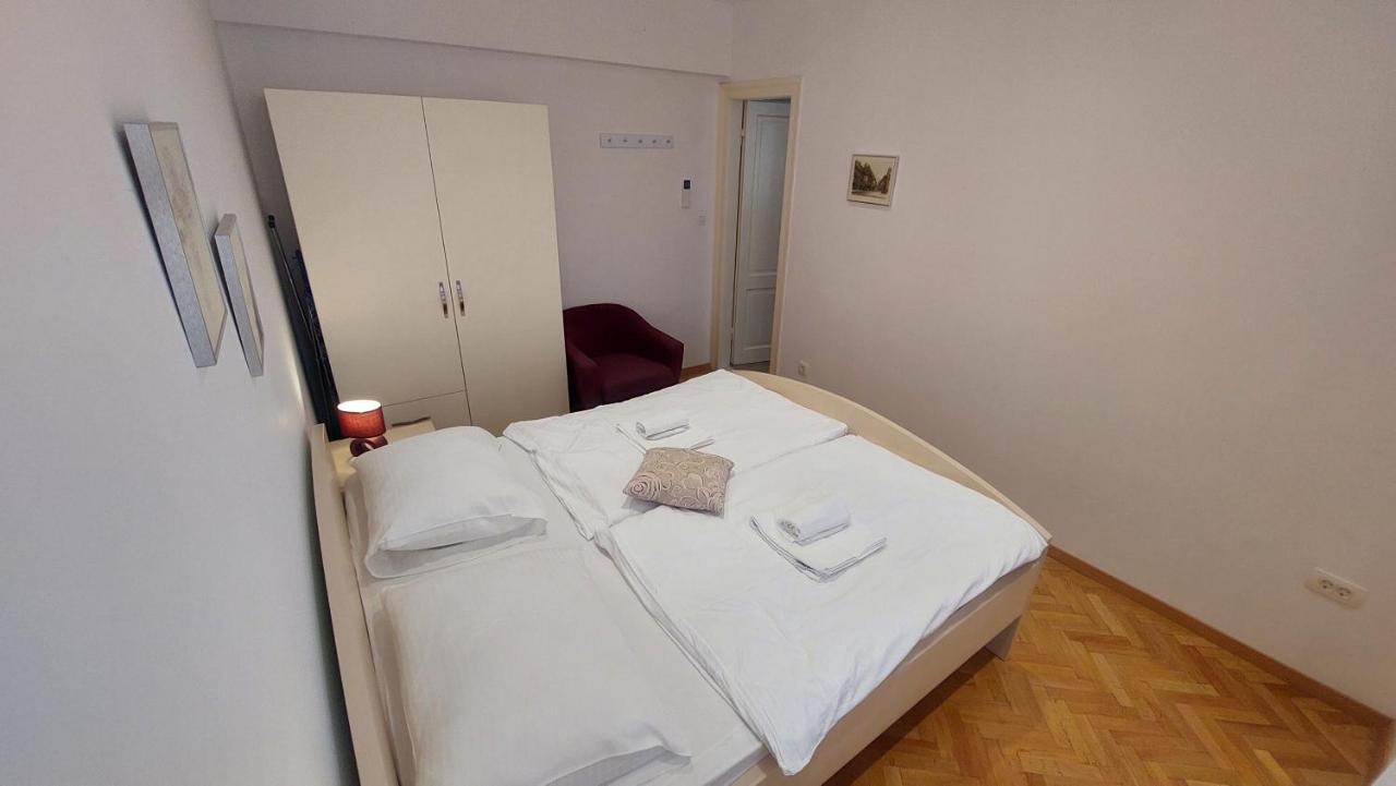 3m Peristil *