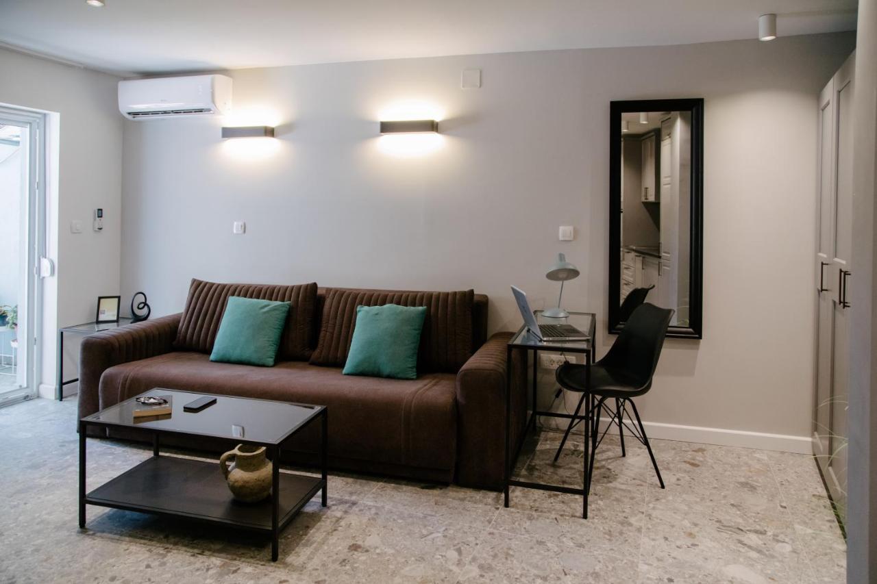 Toni Apartment