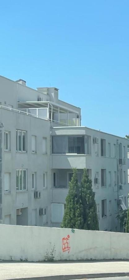 Apartment Naomi Znjan *