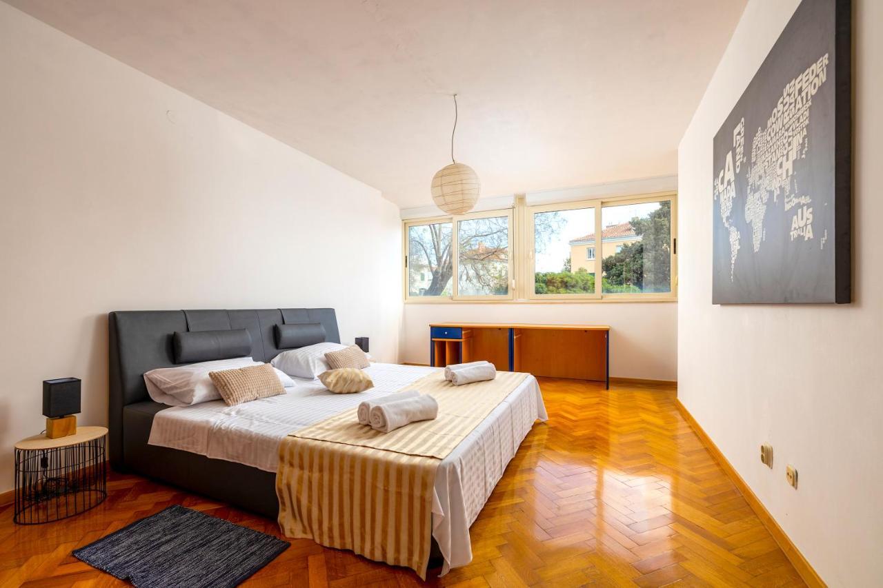 Seaview @ Bacvice Perfect Location Apartment