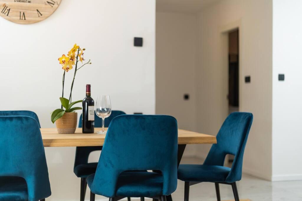 Glow Apartment