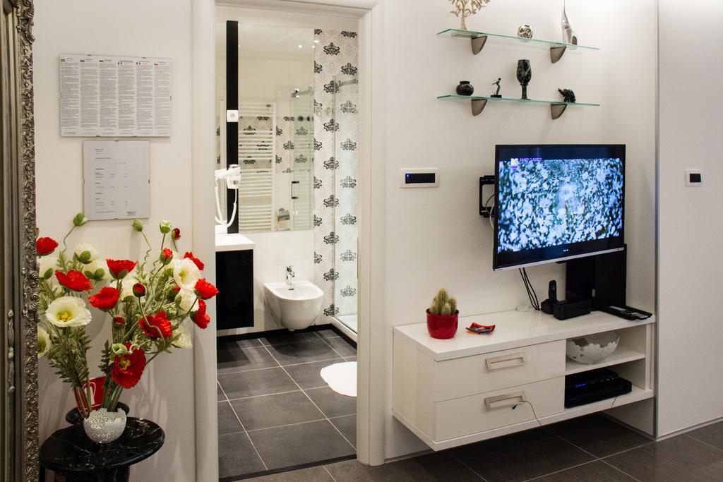 Lady Tania Apartment *