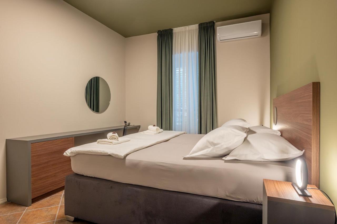 Green, Deluxe Two Bedroom Apartman Split