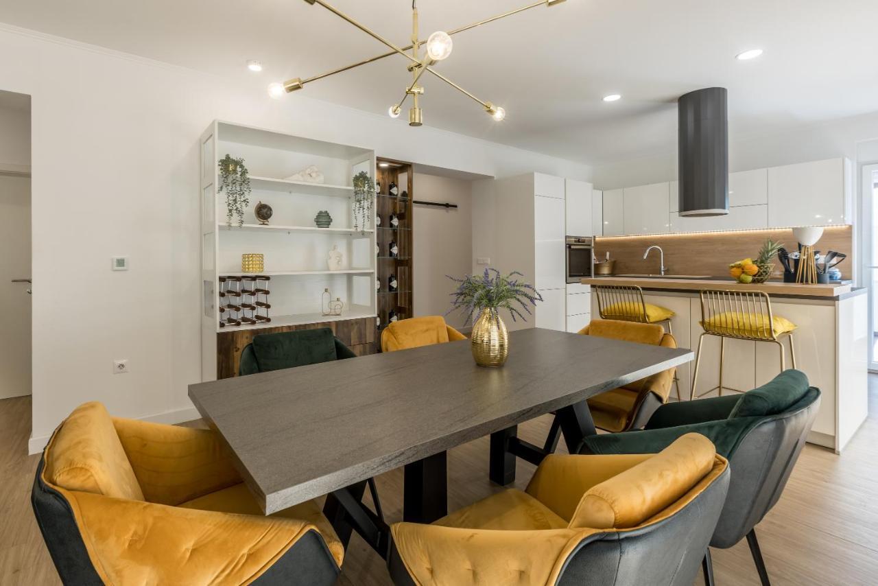 & Ileana Apartment Split
