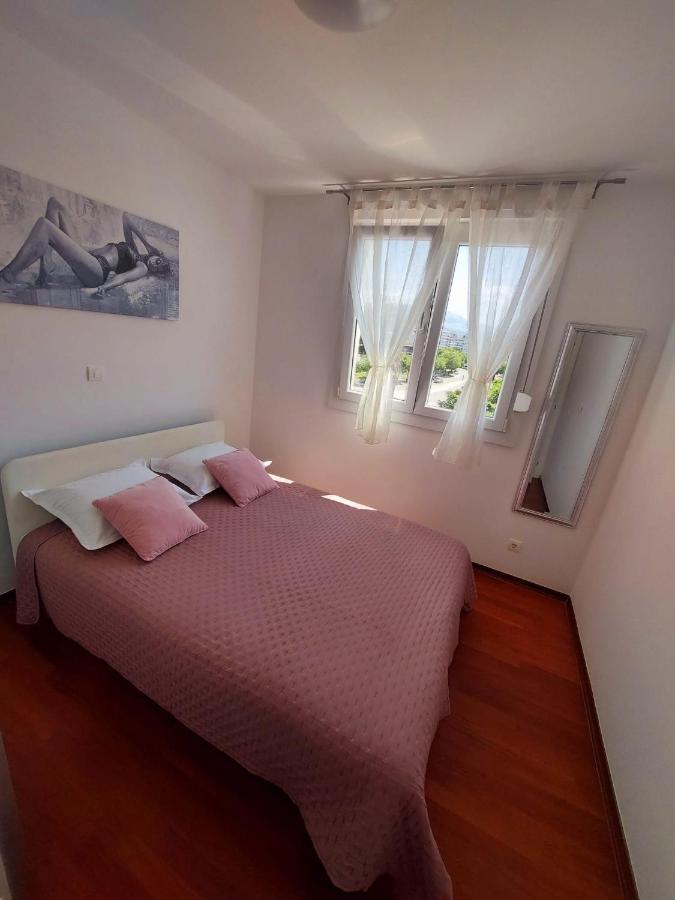 Apartment Domito Znjan Split