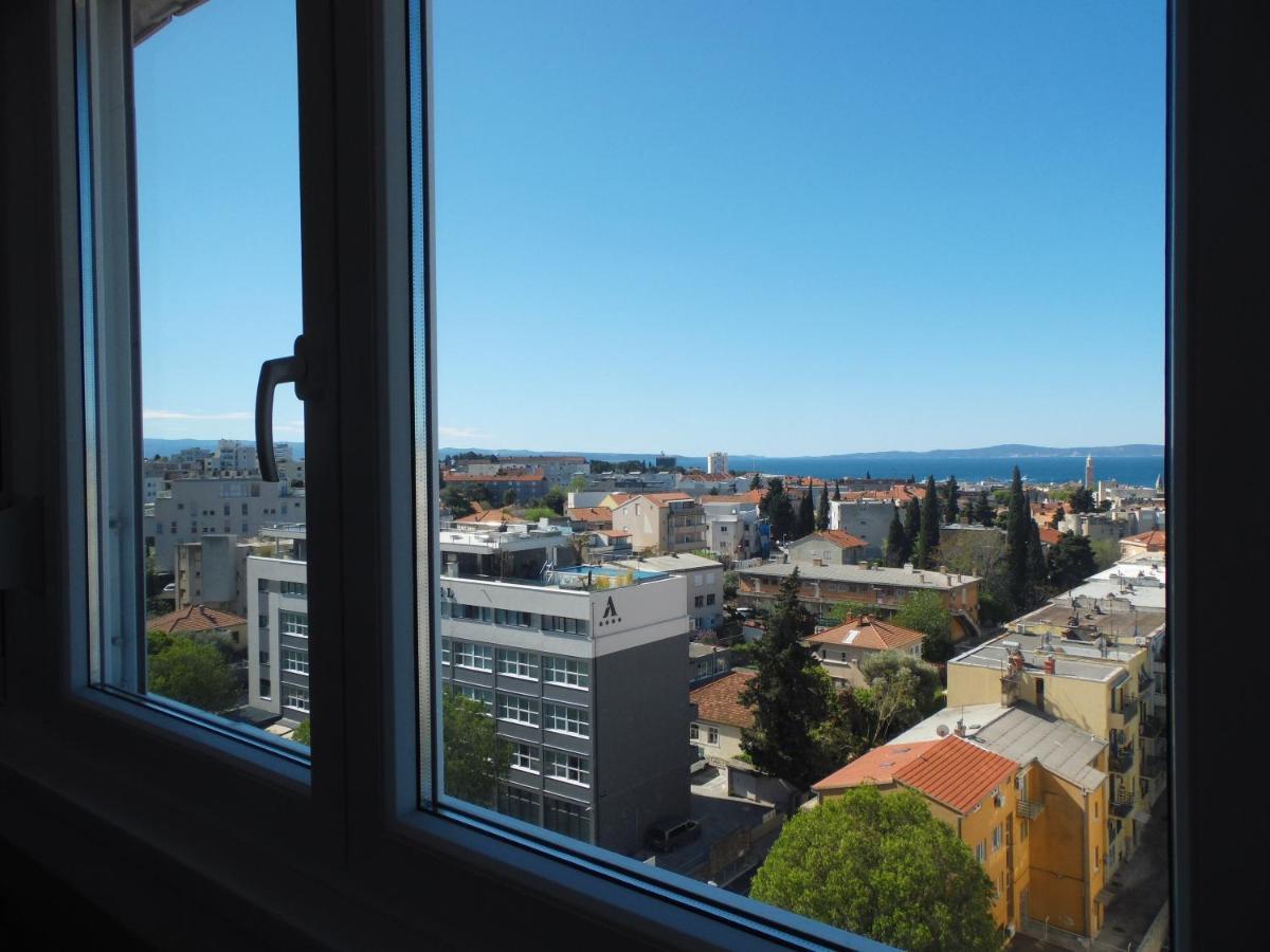 View Apartment Split