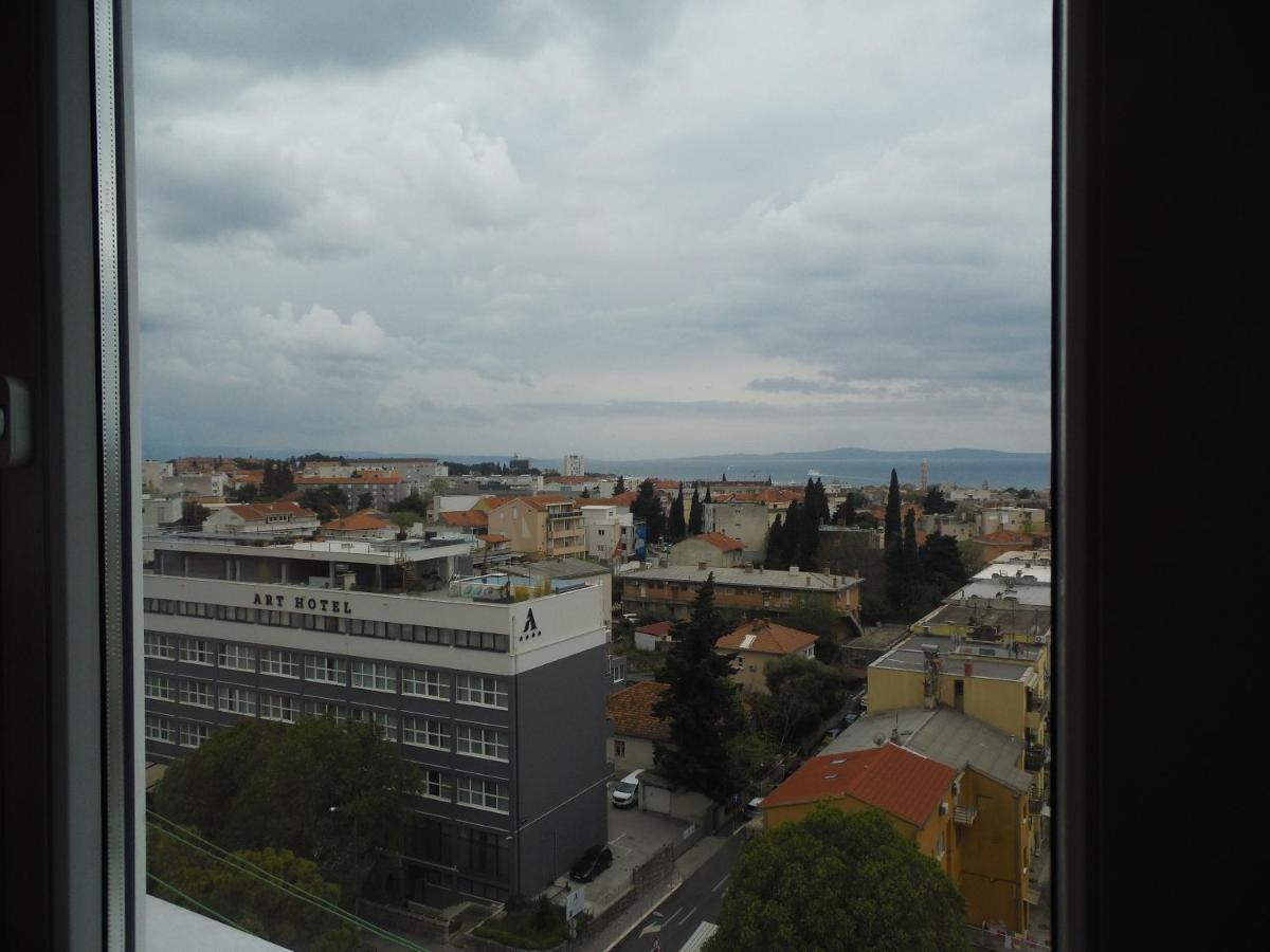 View Apartment Split