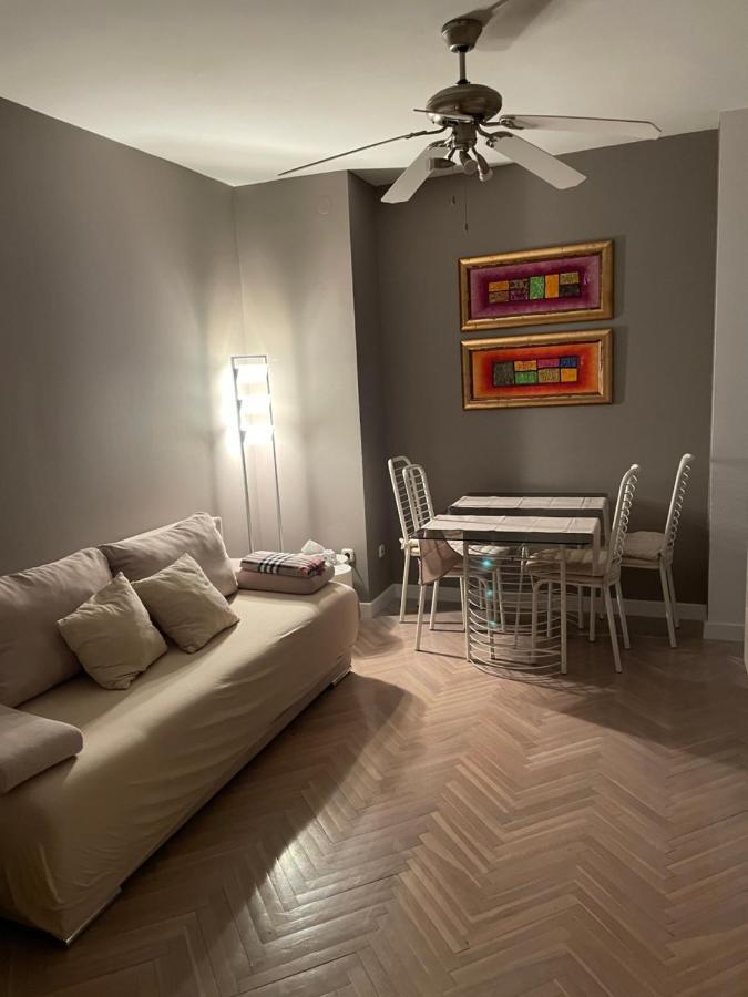 Julia Apartment *