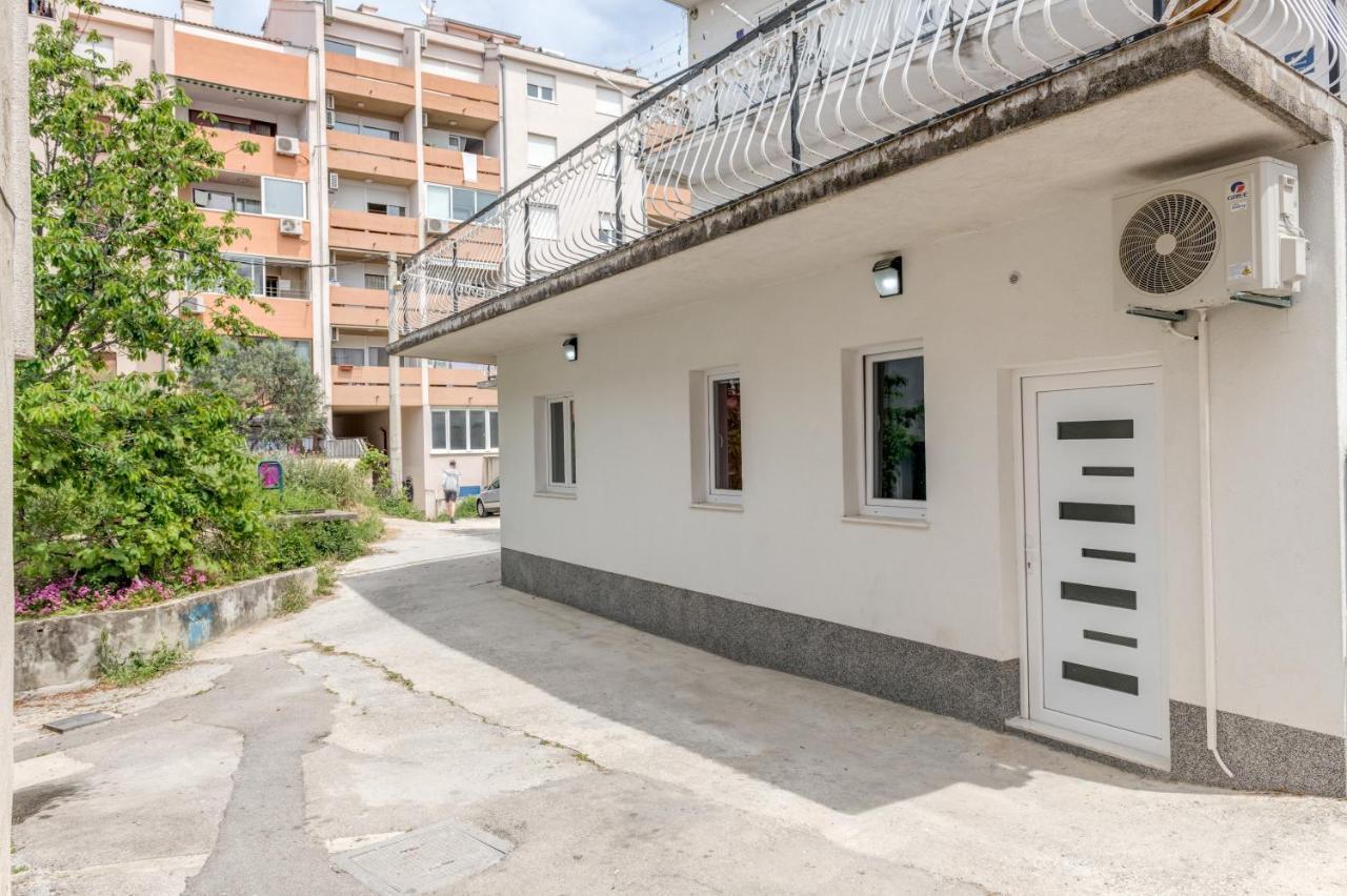 Apartment Andela 2bdrs & Free Wifi