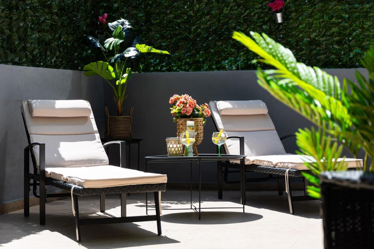Oasis Luxury With Terrarce And Jacuzzi Apartment *
