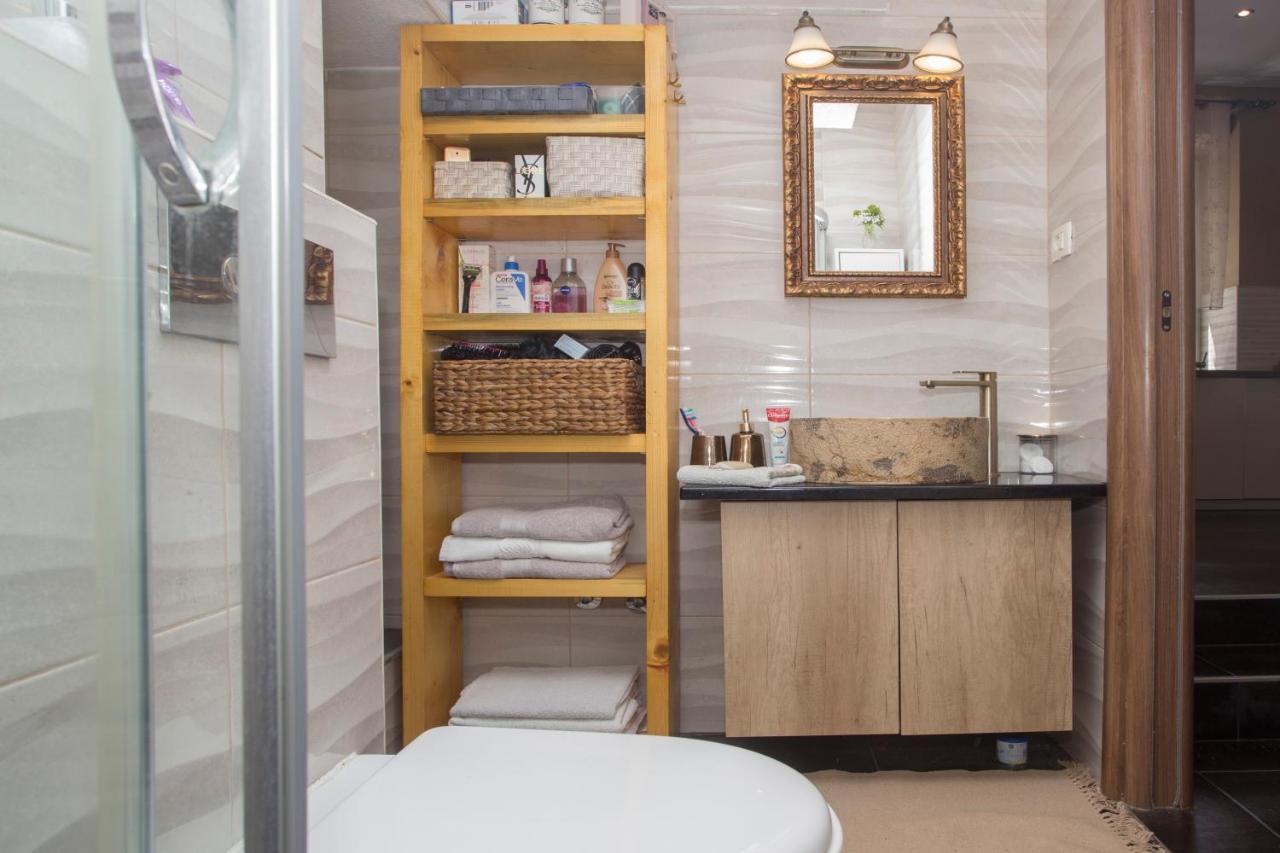 Bossa Apartment Split