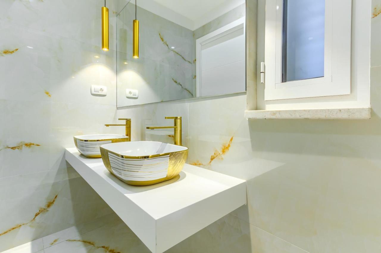 Irini Luxury Split