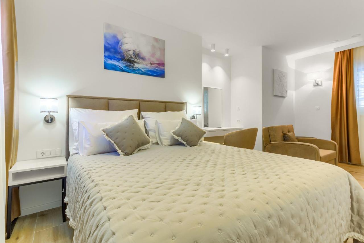Irini Luxury krevet i doručak 4*