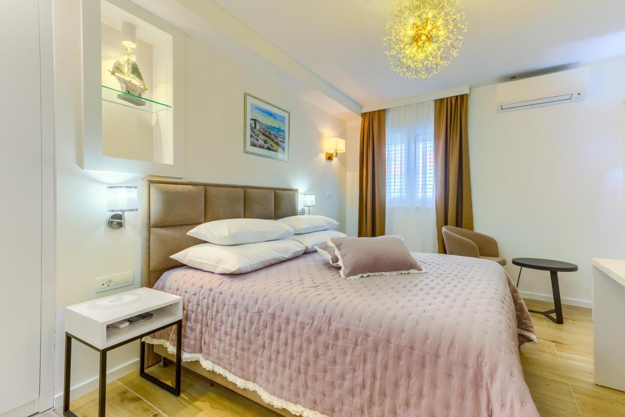 Irini Luxury Split