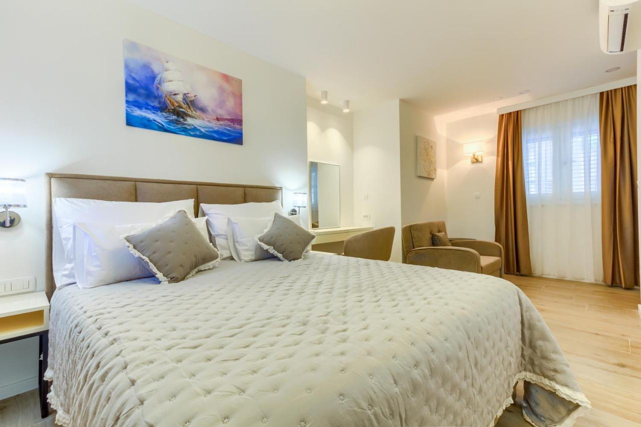 Irini Luxury krevet i doručak 4*