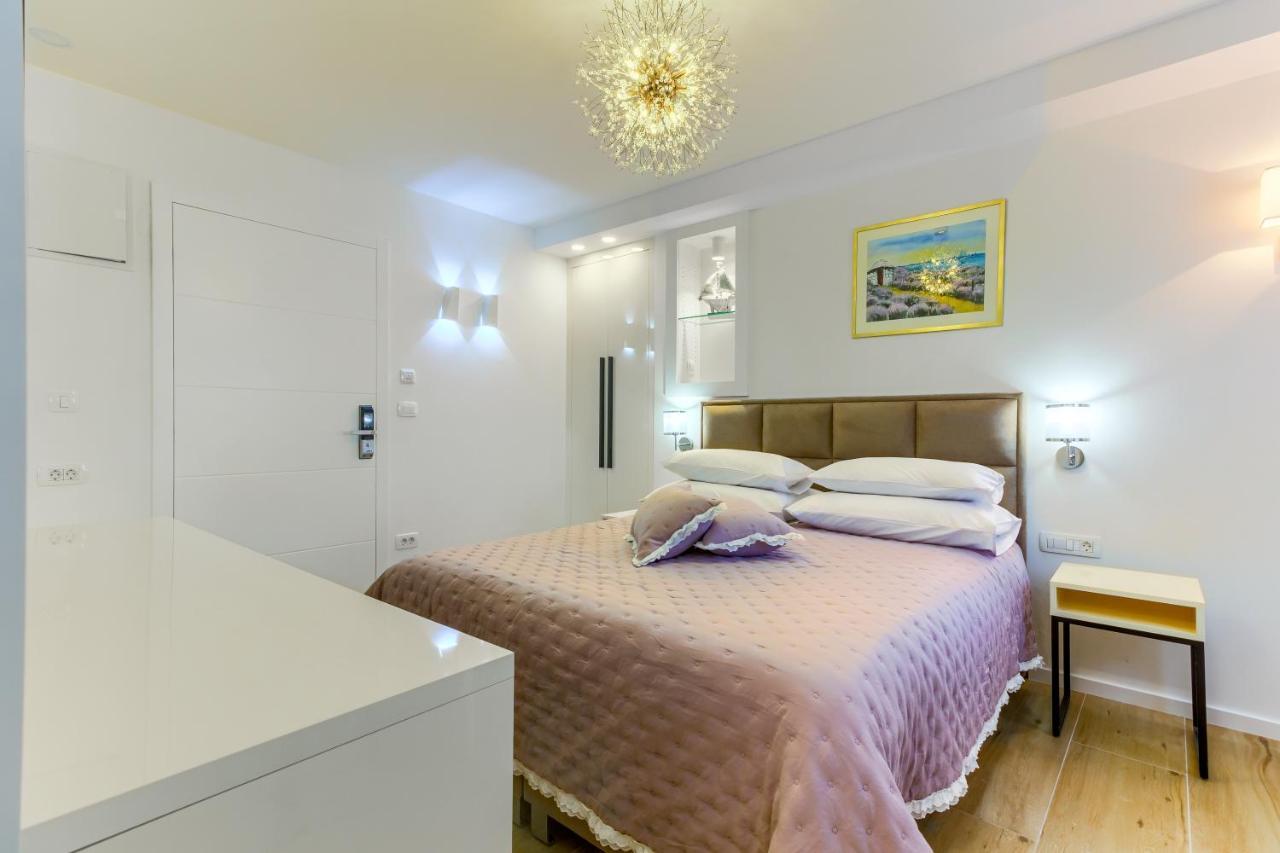 Irini Luxury krevet i doručak 4*
