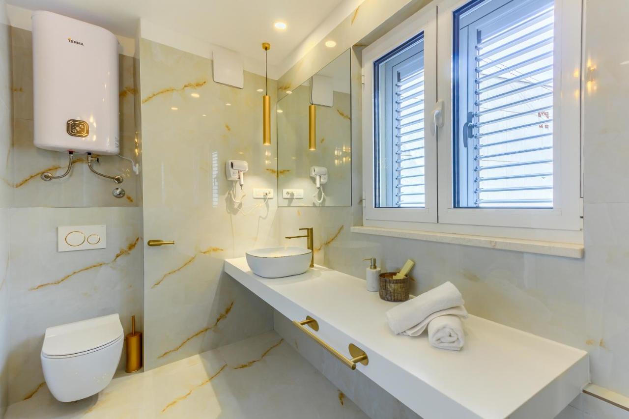 Irini Luxury