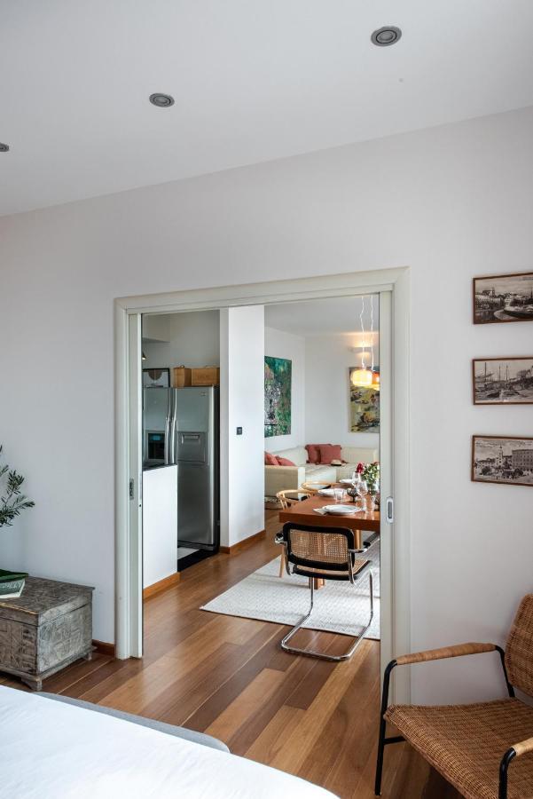 Airy Seafront 1920s Apartment Split