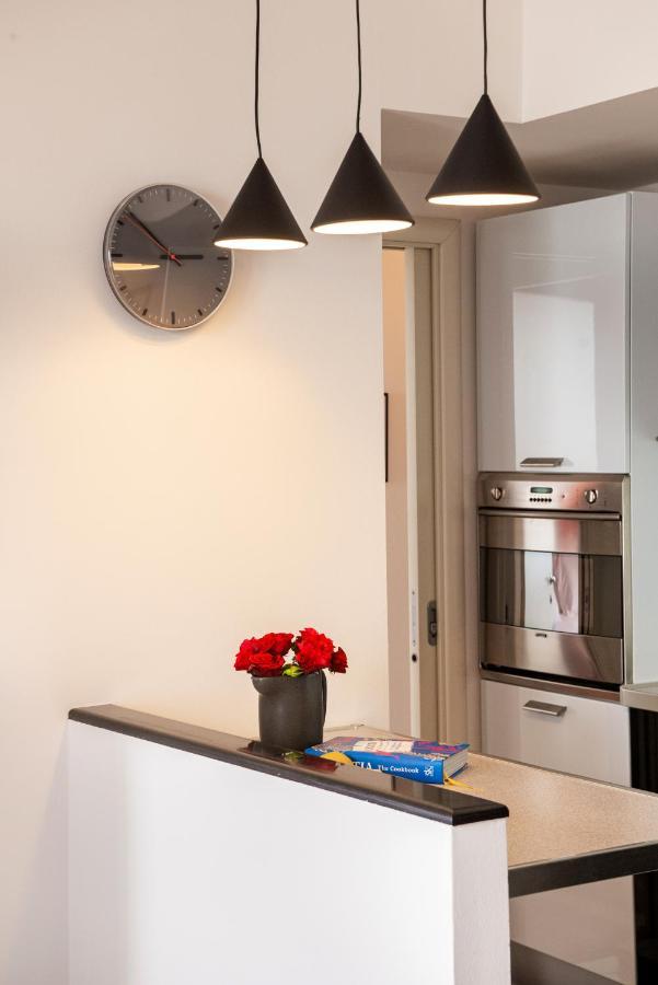 Airy Seafront 1920s Apartment Split