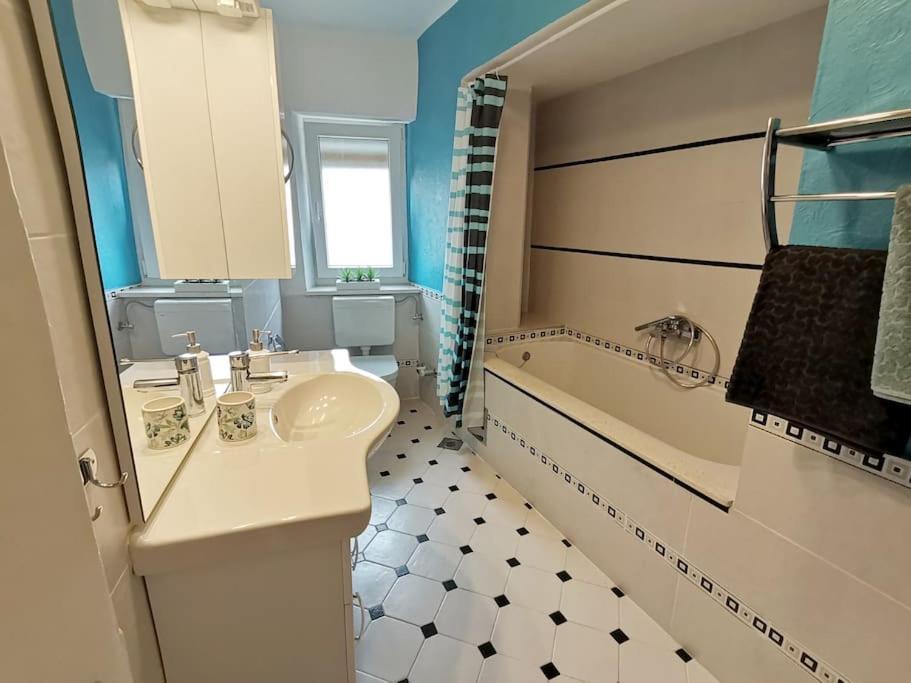 Lulu 90 M2 In Center Of Apartman *