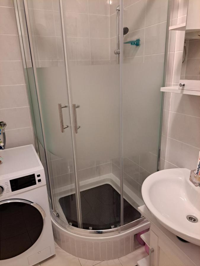 Apartman Mariposa: Balcony With Parking Near Split's Largest Mall *