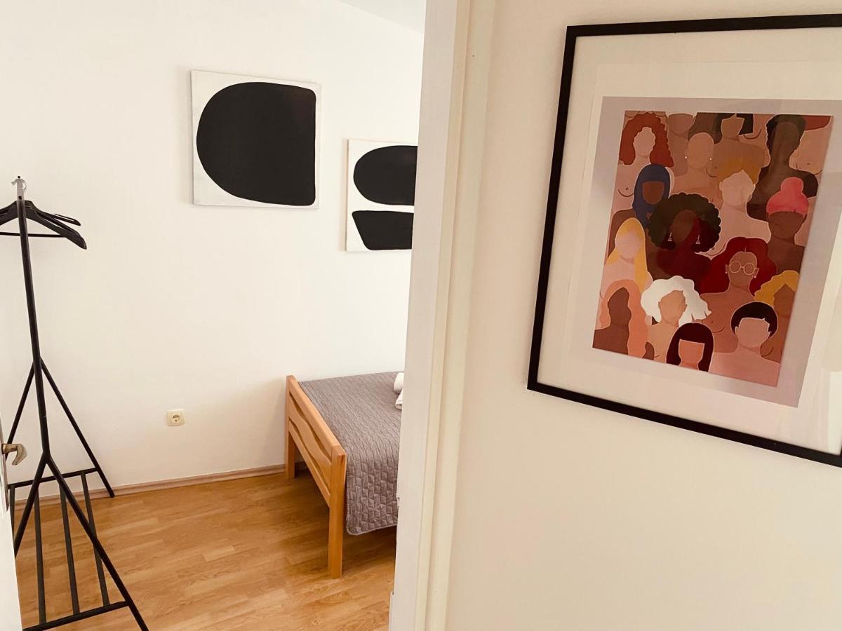 K Apartment *