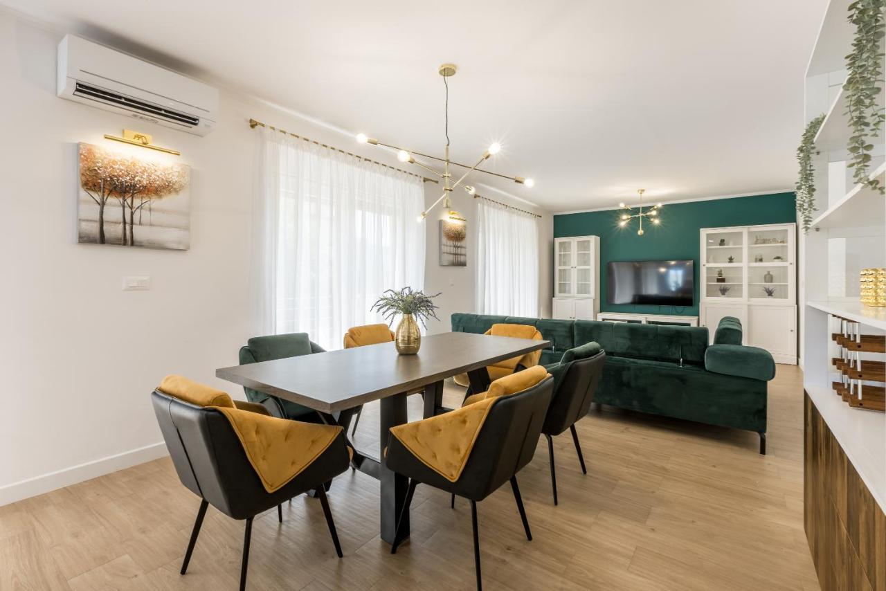 & Ileana Apartment