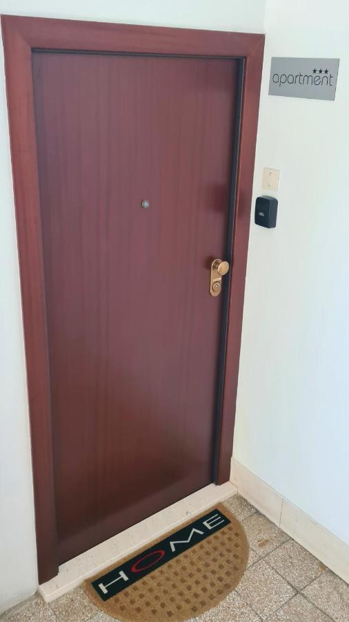 Apartment Sara Poljud Split