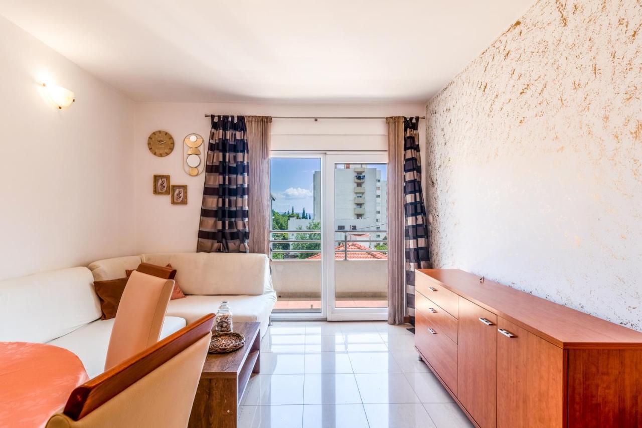 City Ana Apartment Split
