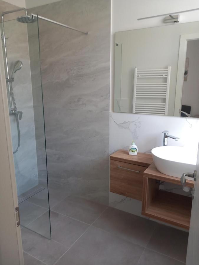Marjan & Guest house 3*