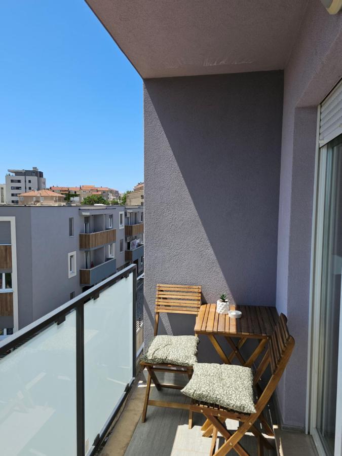 Frida- Free Private Parking Apartment