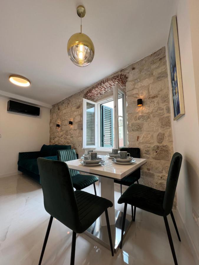 Madonna Apartment