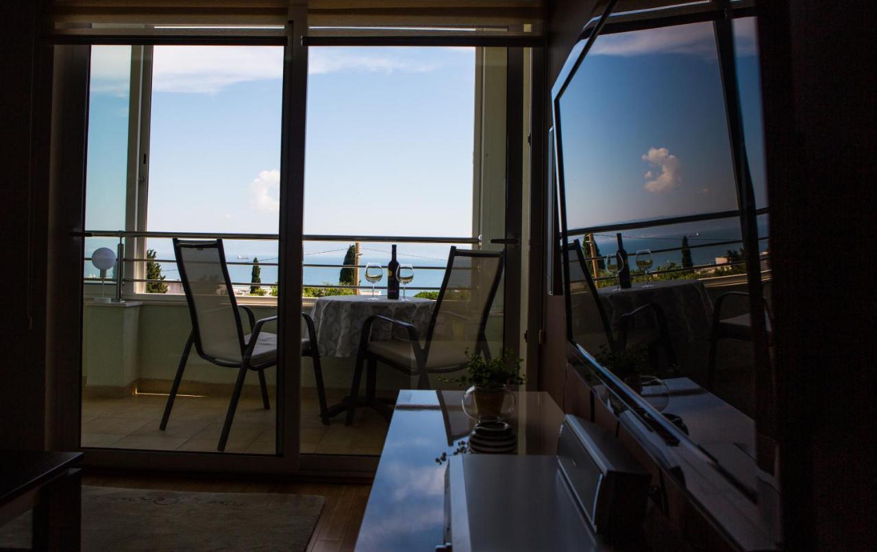 Open Space With Sea View Split