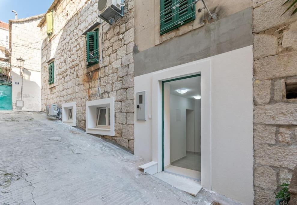 3m - One Bedroom