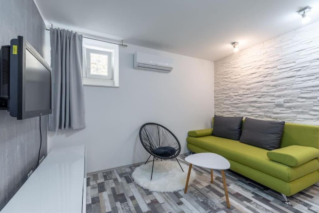 Apartment 3m - One Bedroom Split