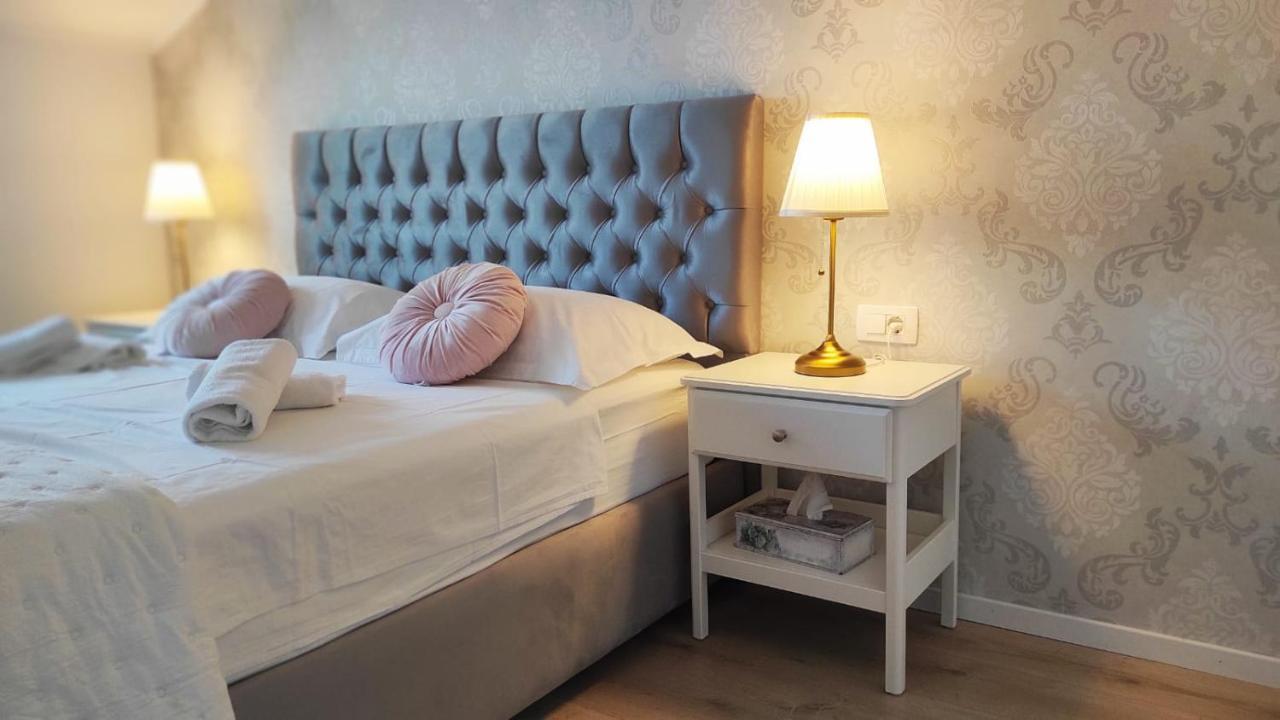 Apartment Seashell