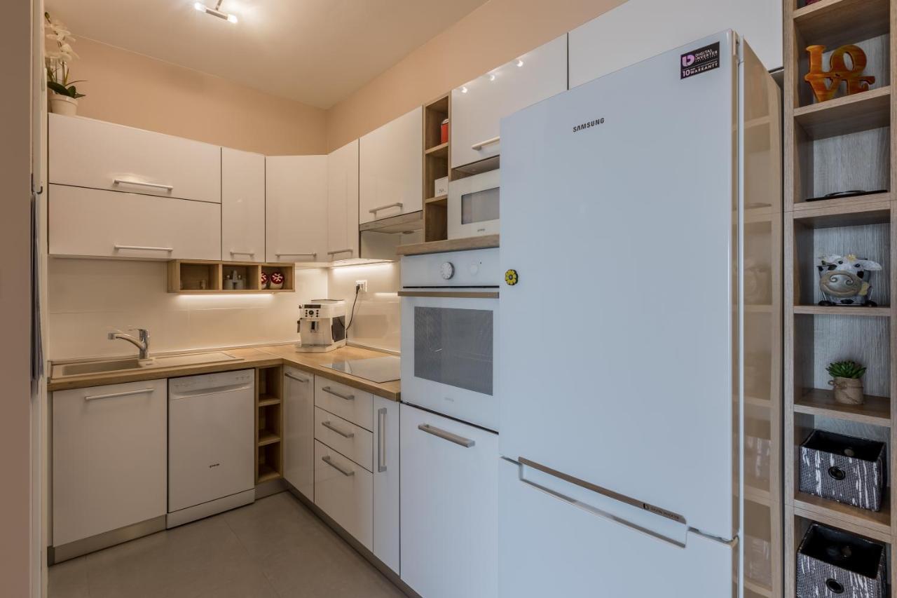 Faye Apartment *