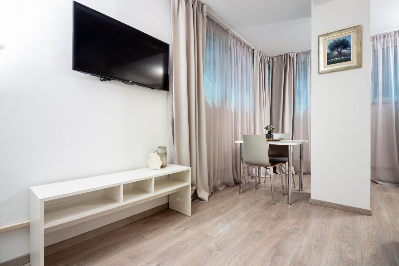 Lovret Flowers Apartment Split