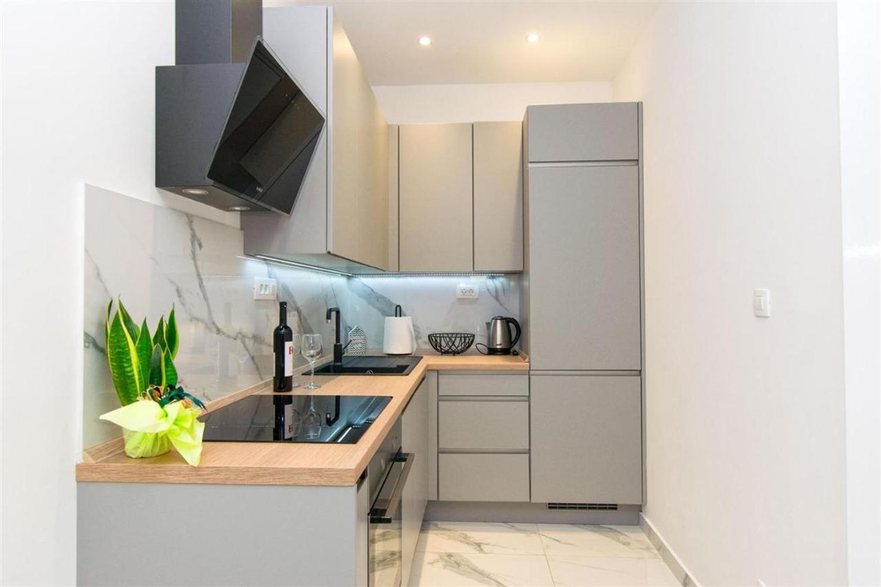 Old Town Alea Apartment