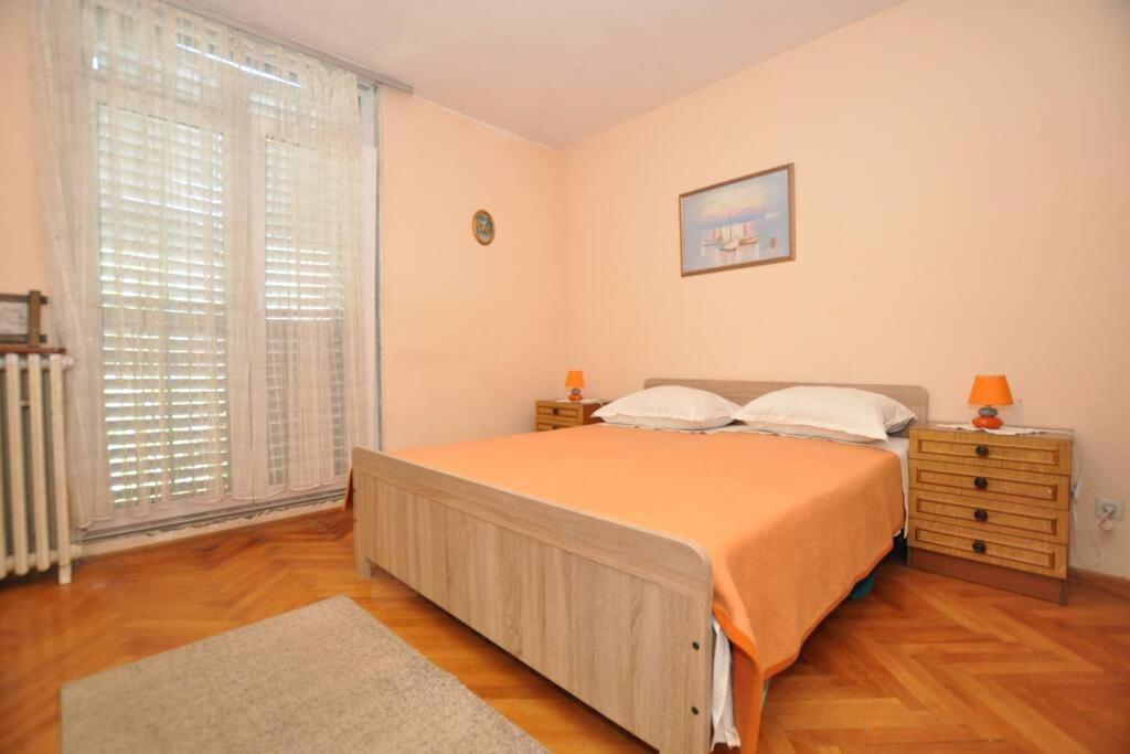 Apartment Nelson Split