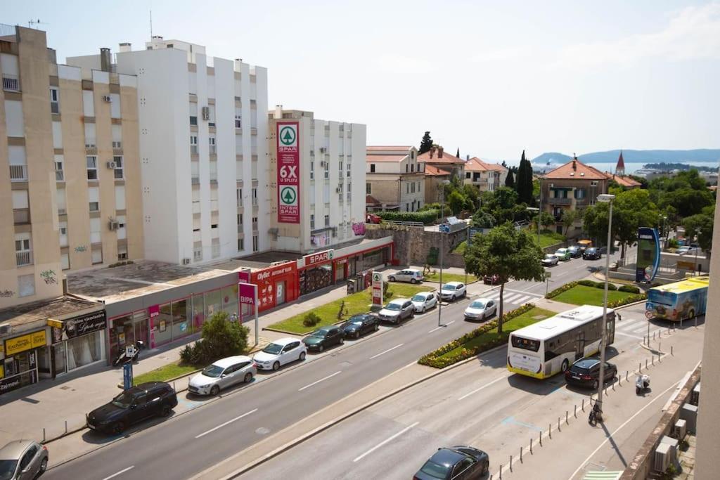 Spacious 3 Bedroom Chiara Near & Old Tovn *