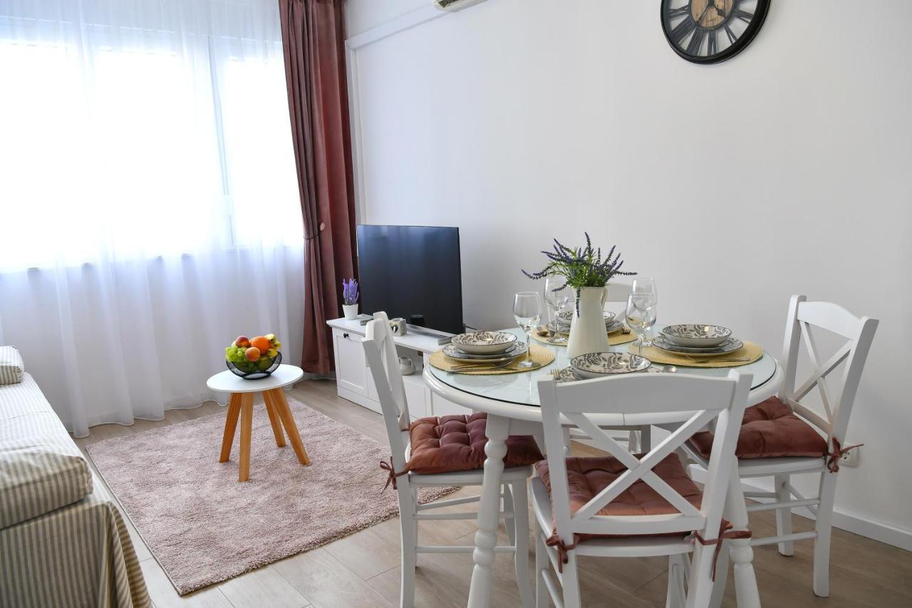 New And Modern Baroni Apartman Split