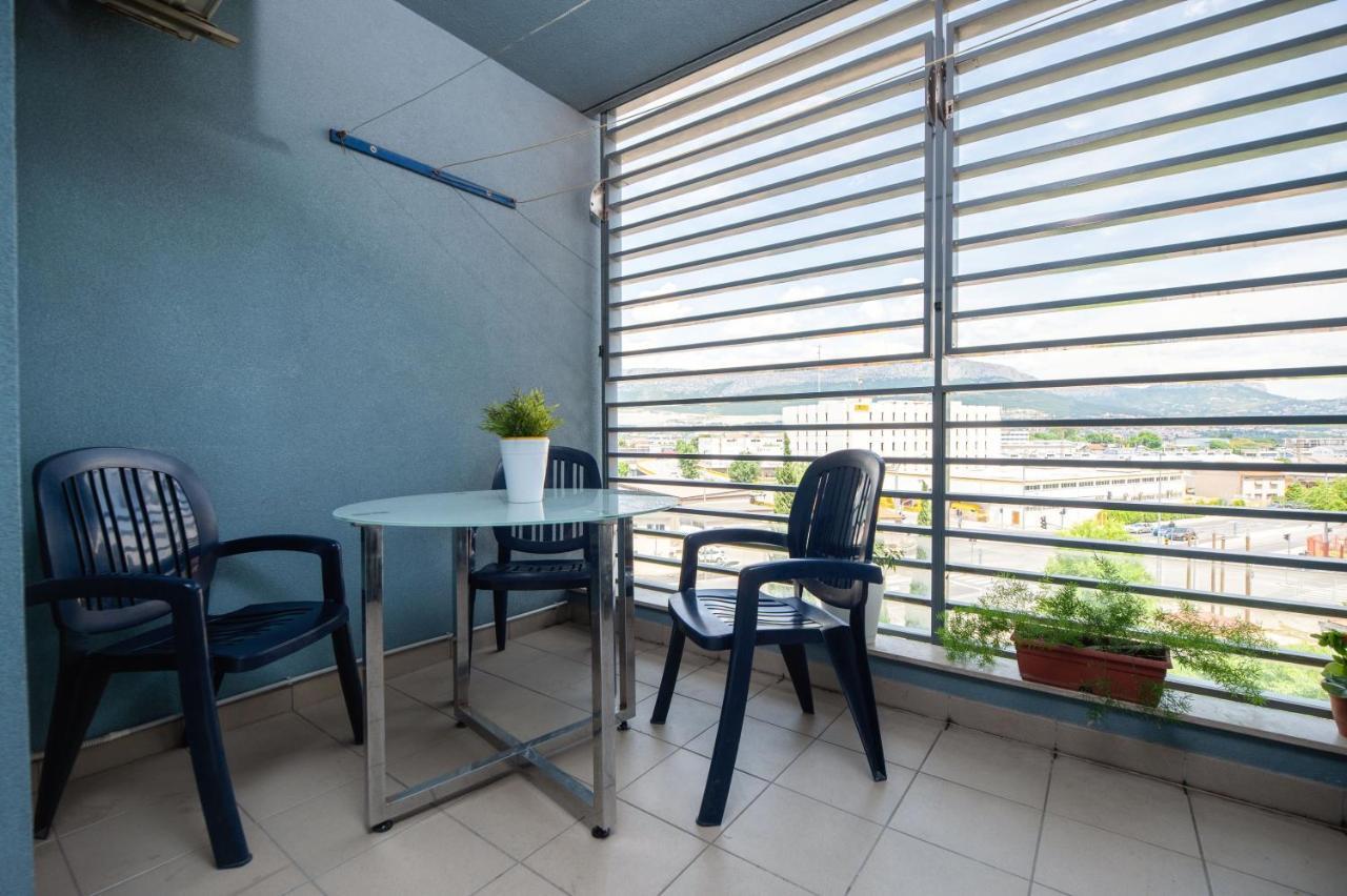 Apartment Vibe & Free Garage Split