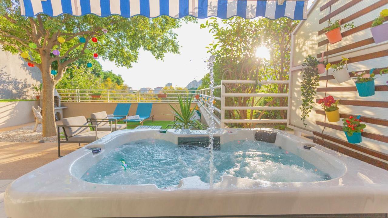 Appartement New Delux Garden With Hotube **** *