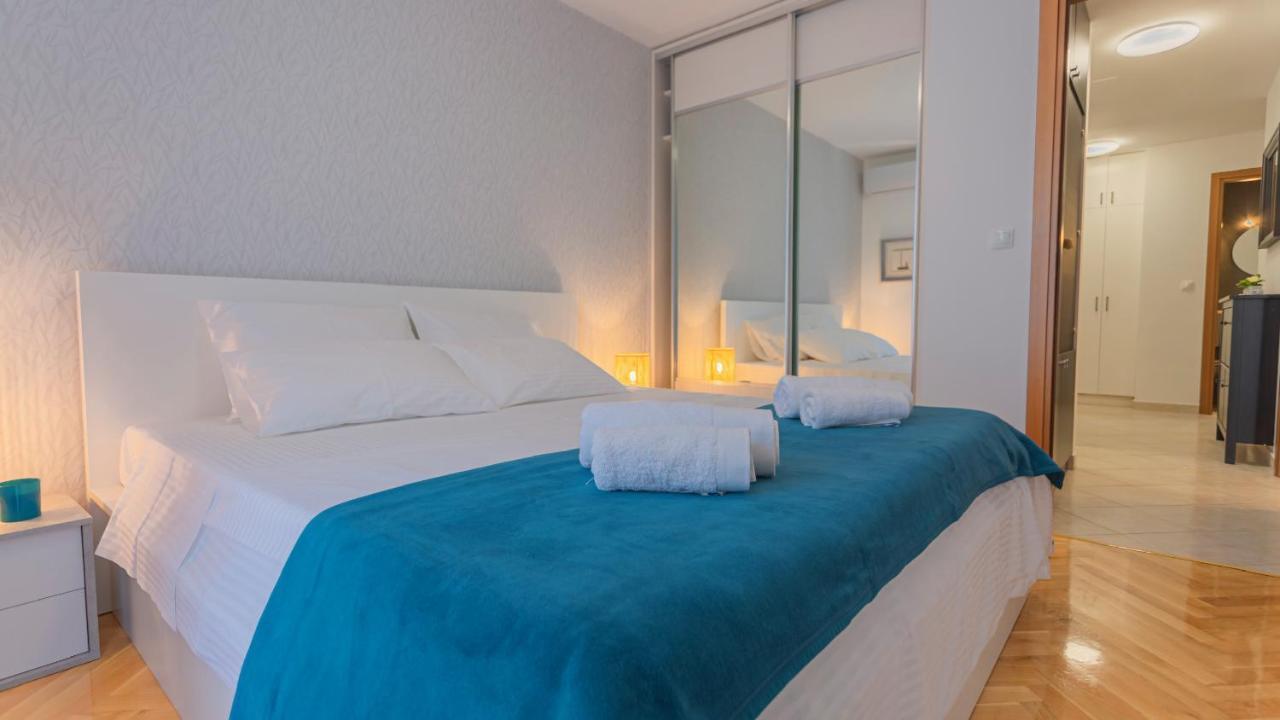 Apartment New Delux Garden With Hotube ****