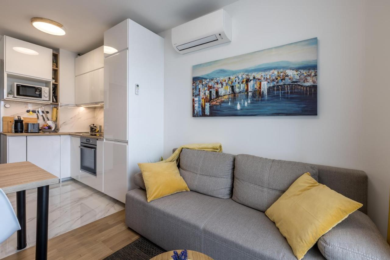 Studio B Apartment *