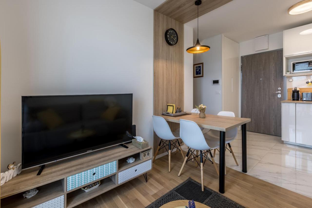Studio B Apartment *