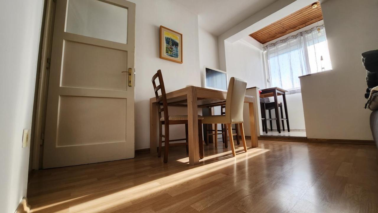 Live In Apartman *